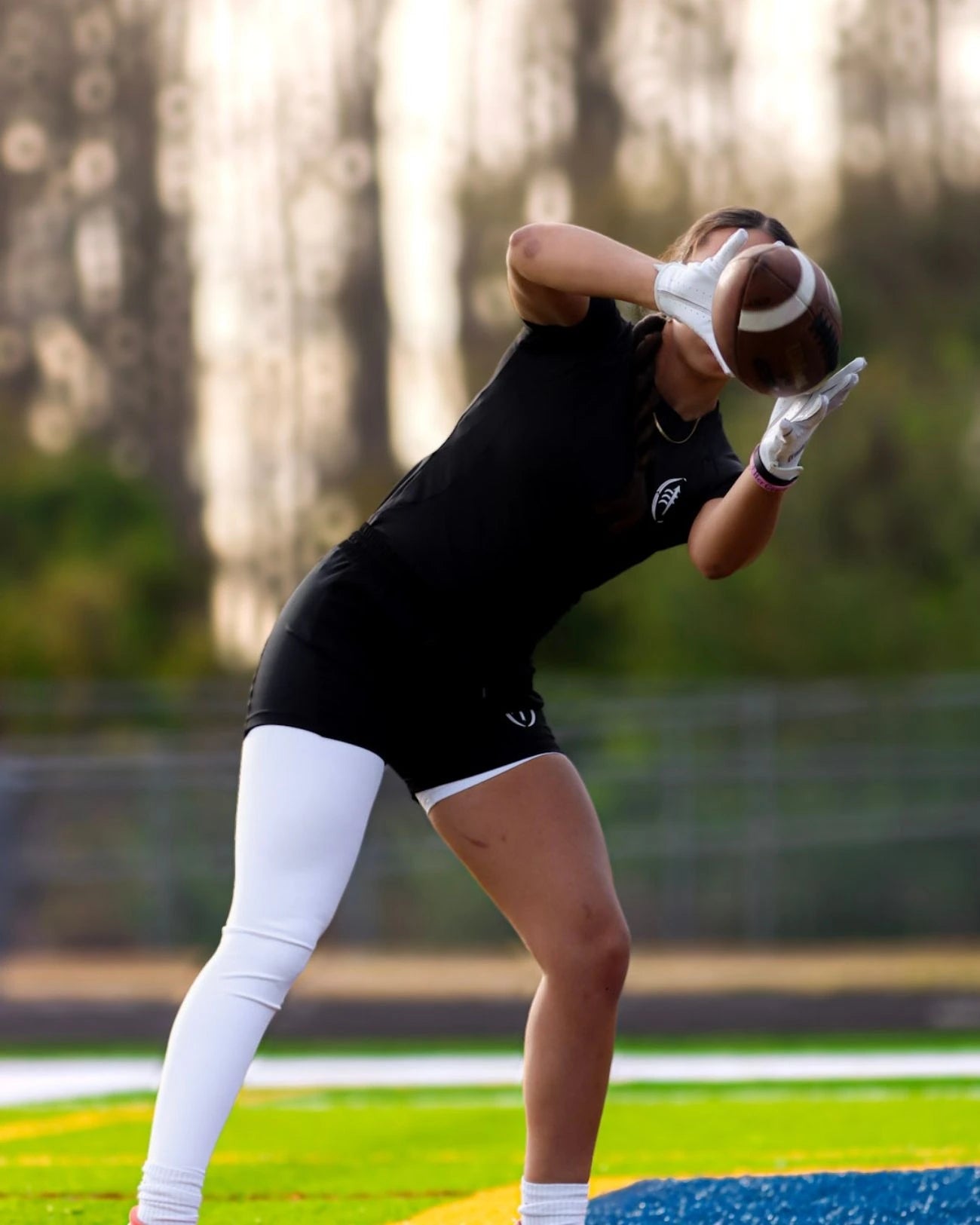 WHITE SINGLE LEG COMPRESSION