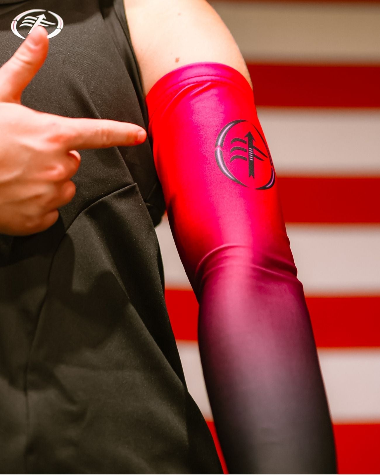 PERFORMANCE ARM SLEEVE - Flag - Up